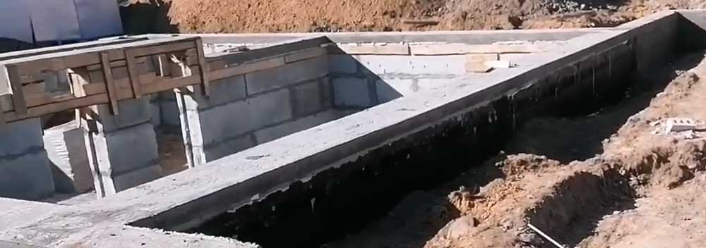 Фундамент із блоків ФБС
