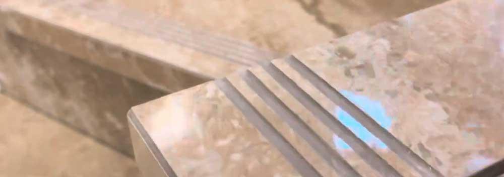 Вироби з керамограніту – сходинки