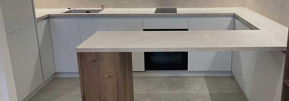 Столешница из керамогранита