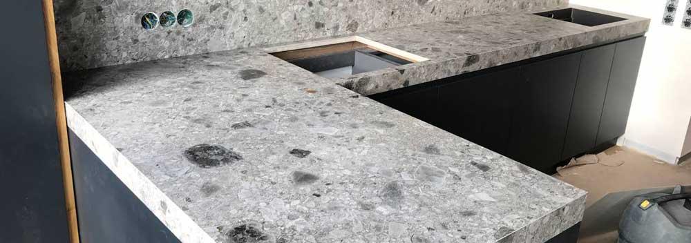 Столешница из керамогранита
