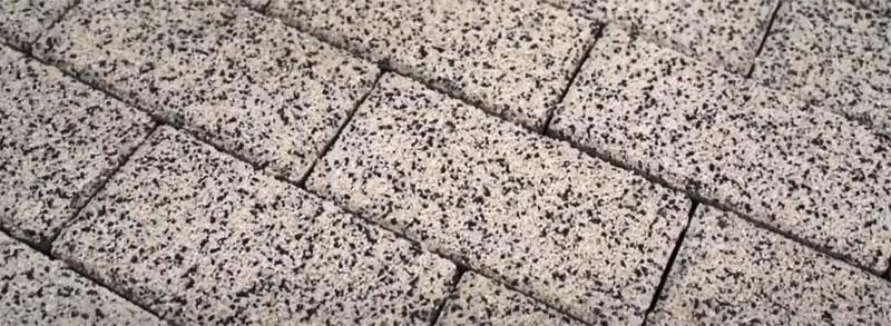 тротуарна плитка з гранітною крихтою
