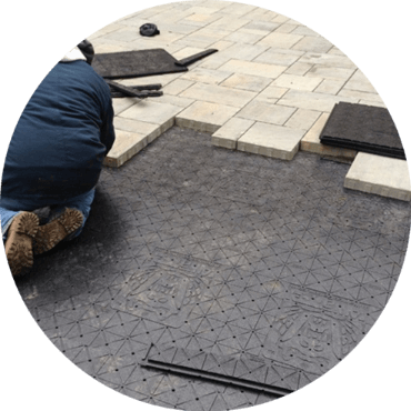 Укладання тротуарної плитки на бетон